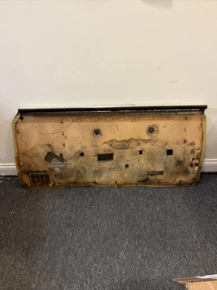 Panel de puerta izquierda Lincoln Mark V 1977-1979 conductor amarillo IV Thunderbird 1972 Foto 4 de 4