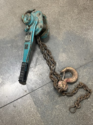 #ad Greenlee 640 4000lb Tugger Wire Cable Puller w 24quot; Chains Used Free Shipping #2 $250.00