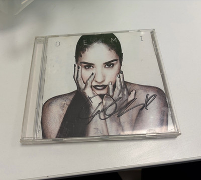 Demi Lovato Signed self titled album Demi