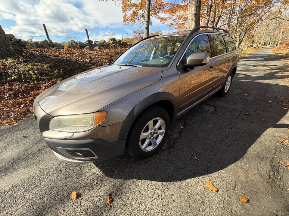 2010 Volvo XC70 3.2 - Image 3 of 4