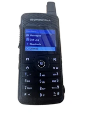 Motorola SL7550 MotoTRBO UHF 403-470Mhz AAH81QCN9NA2AN W/ BATTERY