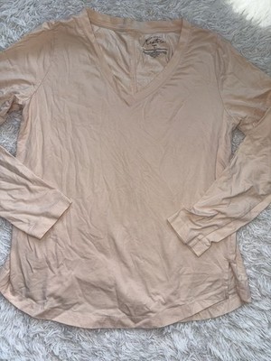 Soma  Restore  Show Knit Sz. L Peach V Neck Long Sleeved Top. Exc. Quality, Comf