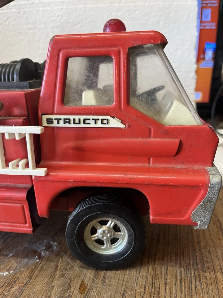 VTG STRUCTO 1960's PRESSED STEEL SNORKEL HYDRAULIC TRUCK Turbine Fire Large 18 " - Image 3 of 4