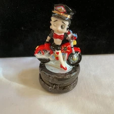 1999 BETTY BOOP Porcelain Trinket / Clasp Box BIKER  #BBL08 -  NIB  (B92)