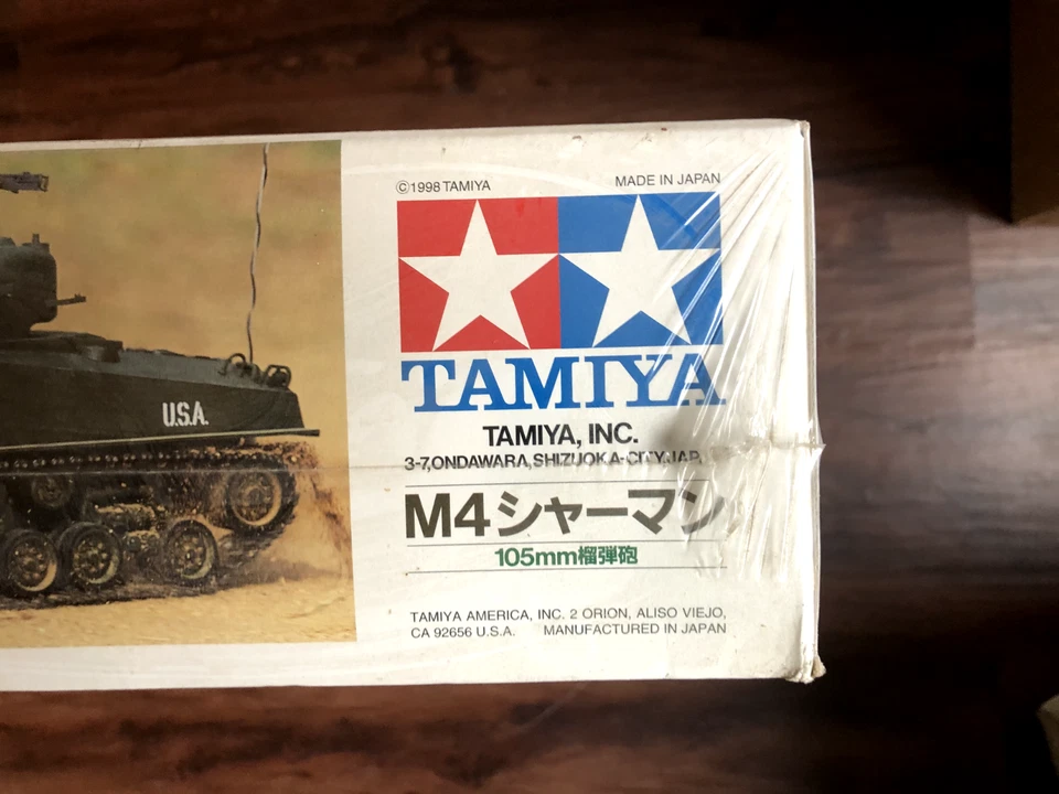 NEW M4 Sherman 105mm Howitzer Tank Kit NIB Tamiya Kit 56005 + REMOTE! - Image 4 of 4