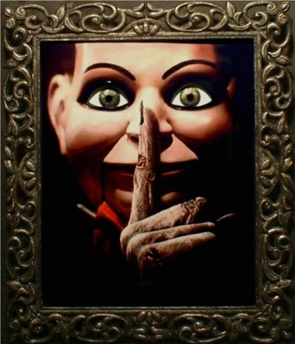 HAUNTED Horror Dead Silence Billy Doll Photo "EYES FOLLOW YOU"