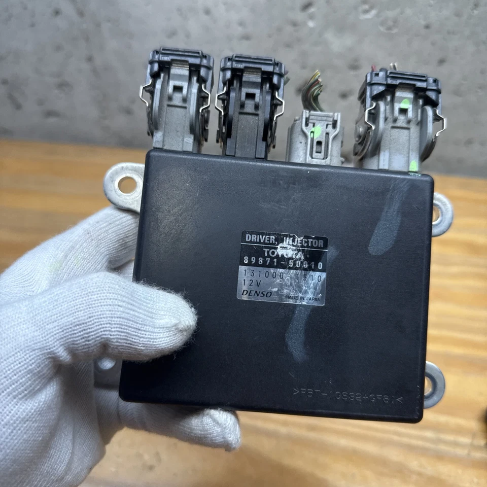 Módulo de control de inyector de combustible de aire para conductor Lexus LS460 2007-2017 OEM Foto 2 de 4