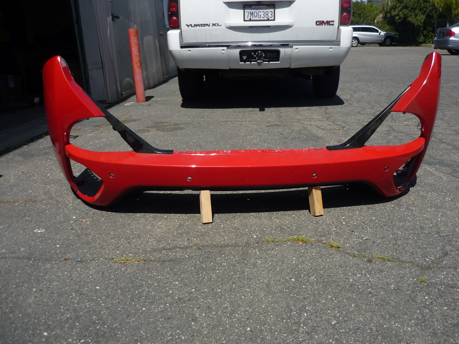 Ferrari California - Rear Bumper  - P/N 82433510