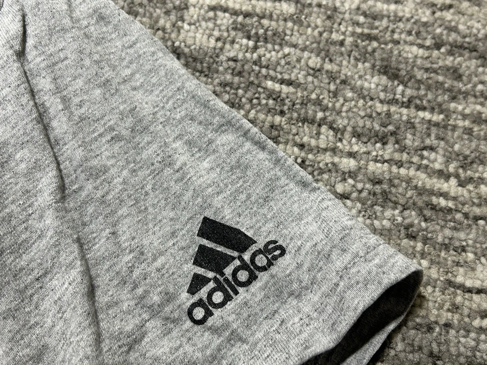 Camiseta DE COLECCIÓN New York Yankees Para Hombre Camiseta Gris Mediana Adidas Y2K Años 2000 EE. UU. Foto 4 de 4