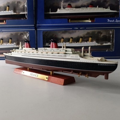 1:1250 Alloy Diecast Atlantic Shipyard SS France Cruise Ship Model Collection