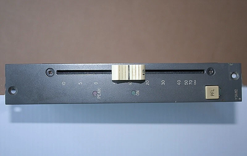 Fader mezclador Calrec Foto 3 de 4