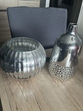 silberne Vase und Schale
