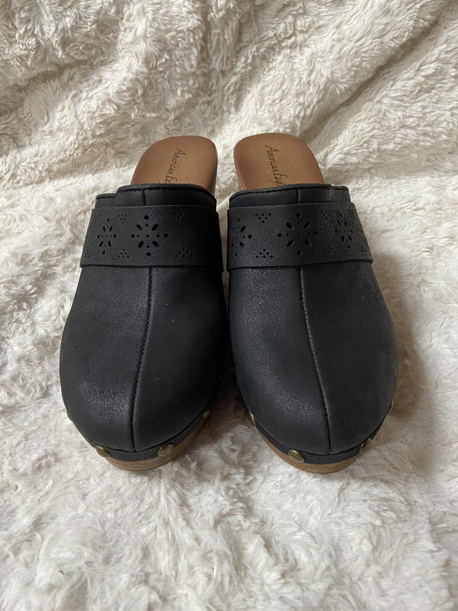 American eagle store mules