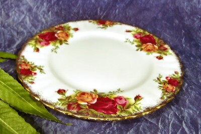 ROYAL ALBERT - OLD COUNTRY ROSES - 1 Brotteller 18,3 cm