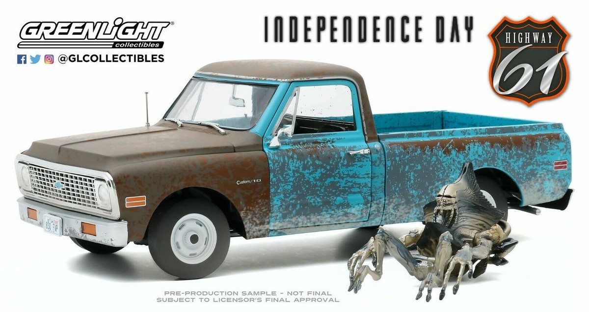 ハイウェイ61　インデペンデンス・デイ　シボレー　C-10 & エイリアン 1/18 1971 Chevrolet C-10 Independence Day Alien Figure HWY 18021