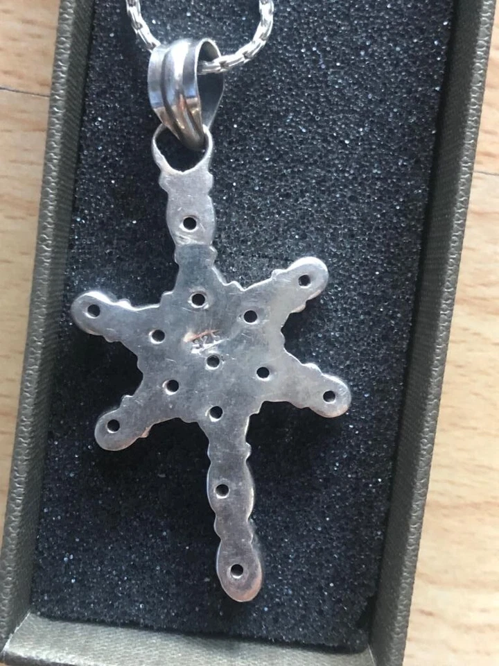 Collier in argento 925 anni '60 con croce circa 35gr argento e rubini - Immagine 2 di 4