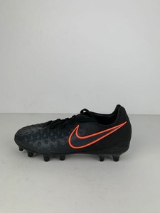 kids size 12 soccer cleats