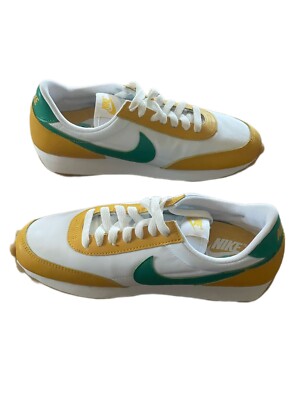 New Nike Women's Daybreak Shoes Sneakers - White/ Green