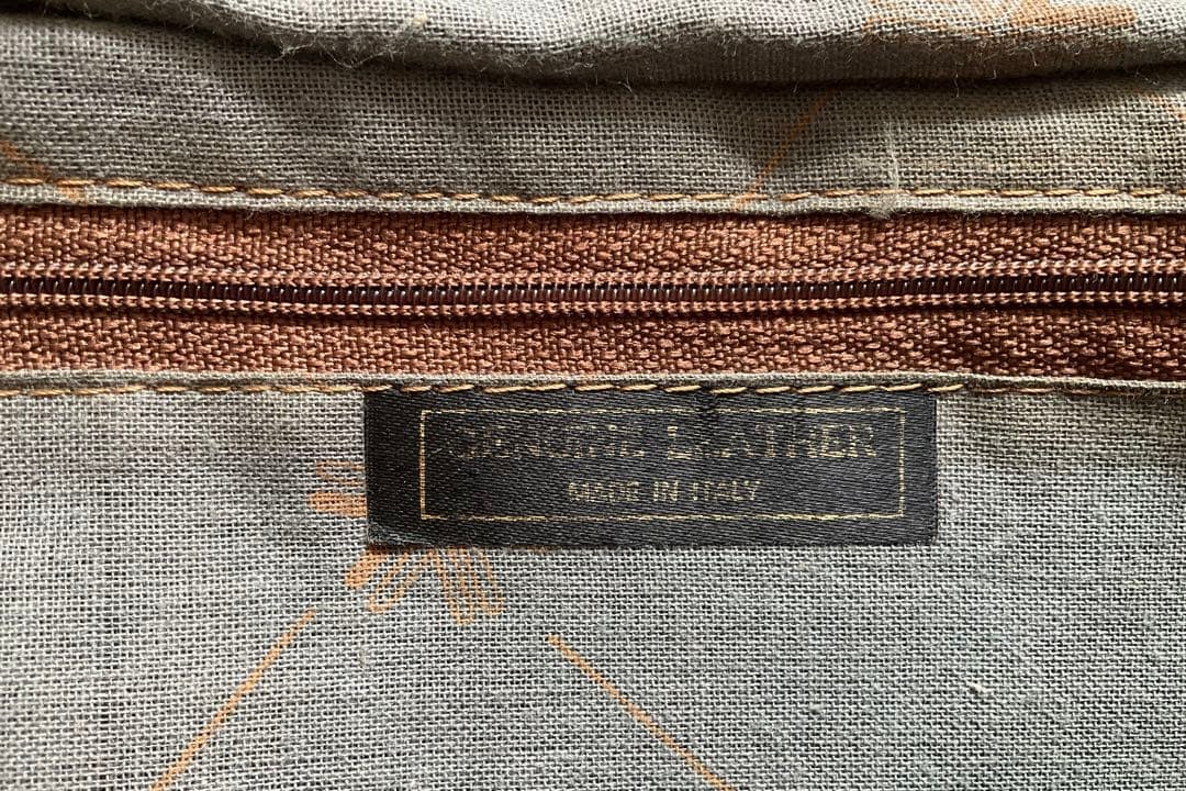 Valentino Garavani Leather Shoulder Bag Brown Made in Italy Vintage Good Condit thumbnail 2