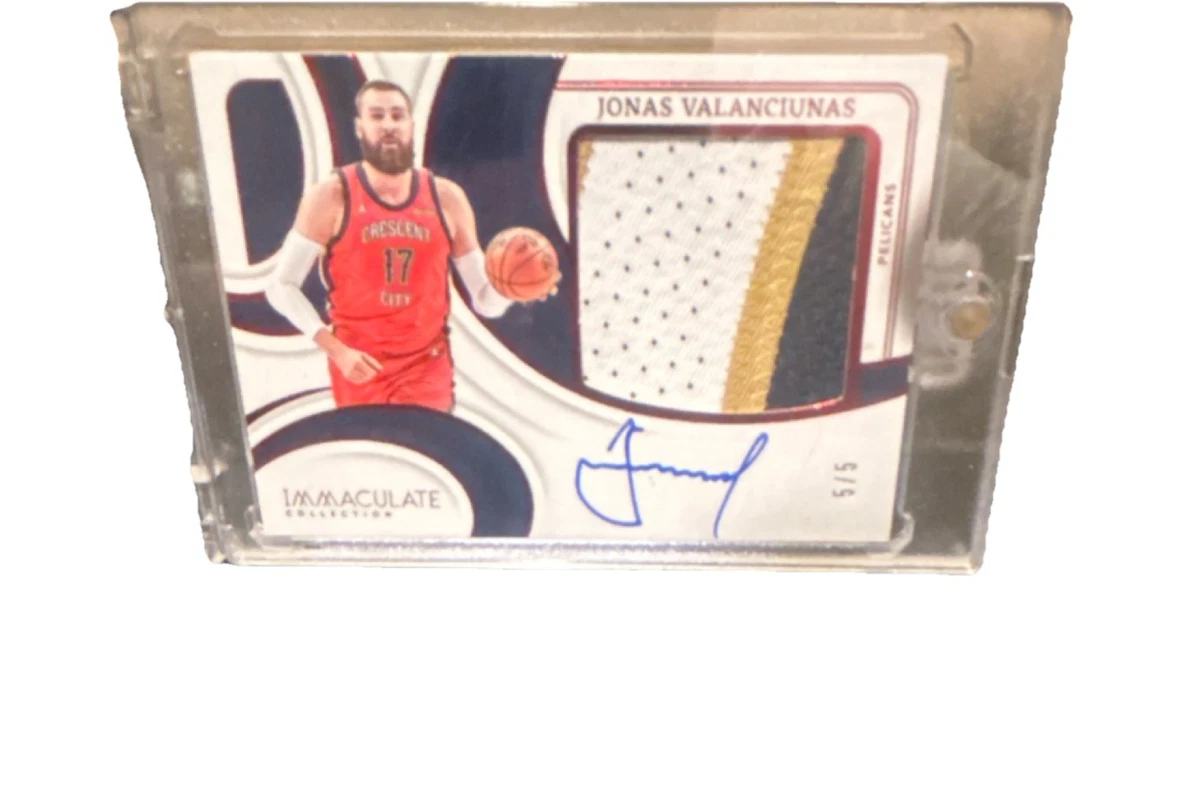 Jonas Valanciunas Basketball Autographed Sports Trading Cards