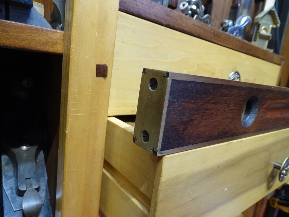 Stanley V Logo 18" No. 1193 Level & Double Plumb Mahogany Fully Brass Bound - Image 3 of 4