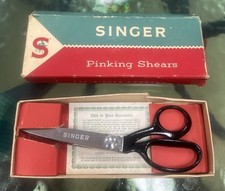 Vintage SINGER Pinking Shears model C817 in box Made in Brazil Quality