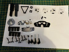 1-8 Agora Aston Martin DB5