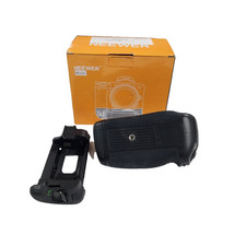Neewer MB-D16 Battery Grip Pack for Nikon D750 DSLR Camera
