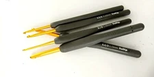 Tulip Mind Aluminum Crochet Hook With Cushion Grip Size: 2/0 To 10/0