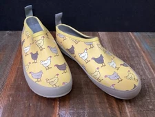 Women’s Western Chief Fowl Play yellow Chicken Hen Rubber Clog Garden shoes sz 6