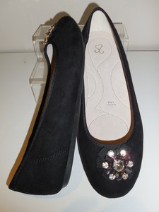 asics trainers perth