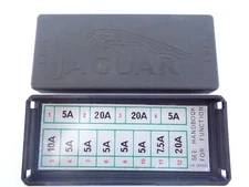 JAGUAR XJS FUSE BOX COVER  LHE2870DA