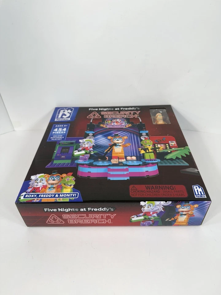 Five Nights at Freddy’s - Security Breach - Deluxe Buildable Playset 454 Pieces - Image 4 of 4