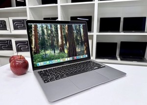 MacBook Air i5 1.1GHz 13 inch (Early 2020) 512GB SSD 8GB Ram Space Gray