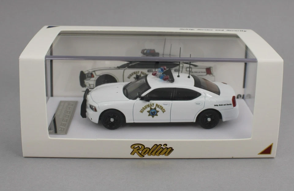 1:64 *ROLLIN DIECAST* Polar Bear #1 CALIFORNIA HIGHWAY PATROL Dodge Charger - Image 3 of 3