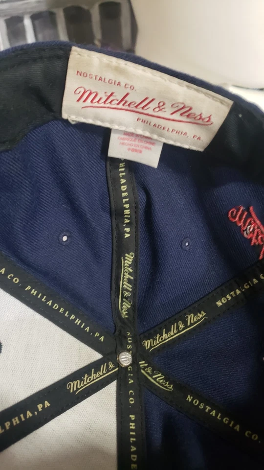 Houston Rockets Hat Cap Snap Back Mitchell and Ness NBA Basketball used preowned - Image 4 of 4