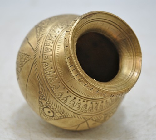 Antiker Messing Trinktopf Lota original alt Handarbeit fein graviert - Bild 5 von 7