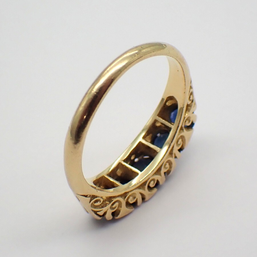 pt900．メッセージリング(愛と美の女神)N o.1205. Sapphire and