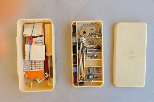 VINTAGE NÄHMASCHINE HUSQVARNA CLASS 20 - BOX MIT ZUBEHÖR MIT SCHWEDEN ANLEITUNG - Bild 2 von 10