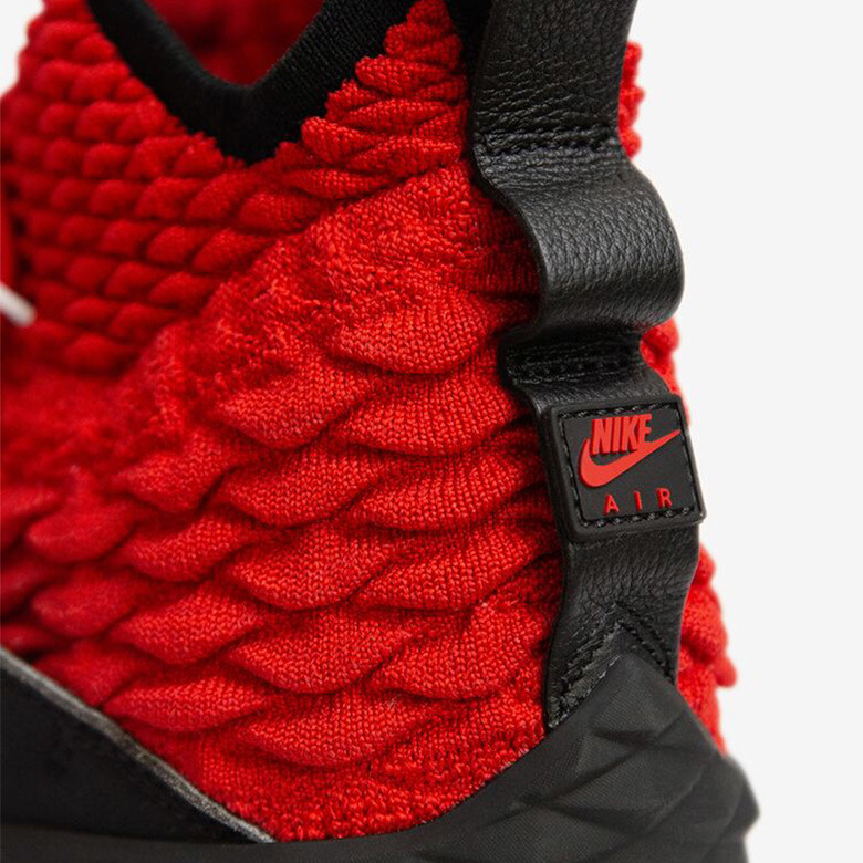 Nike LeBron 15 Red Diamond Turf Size 14 AO9144-600 Nike LeBron 15 Red Diamond Turf Size 14 AO9144-600