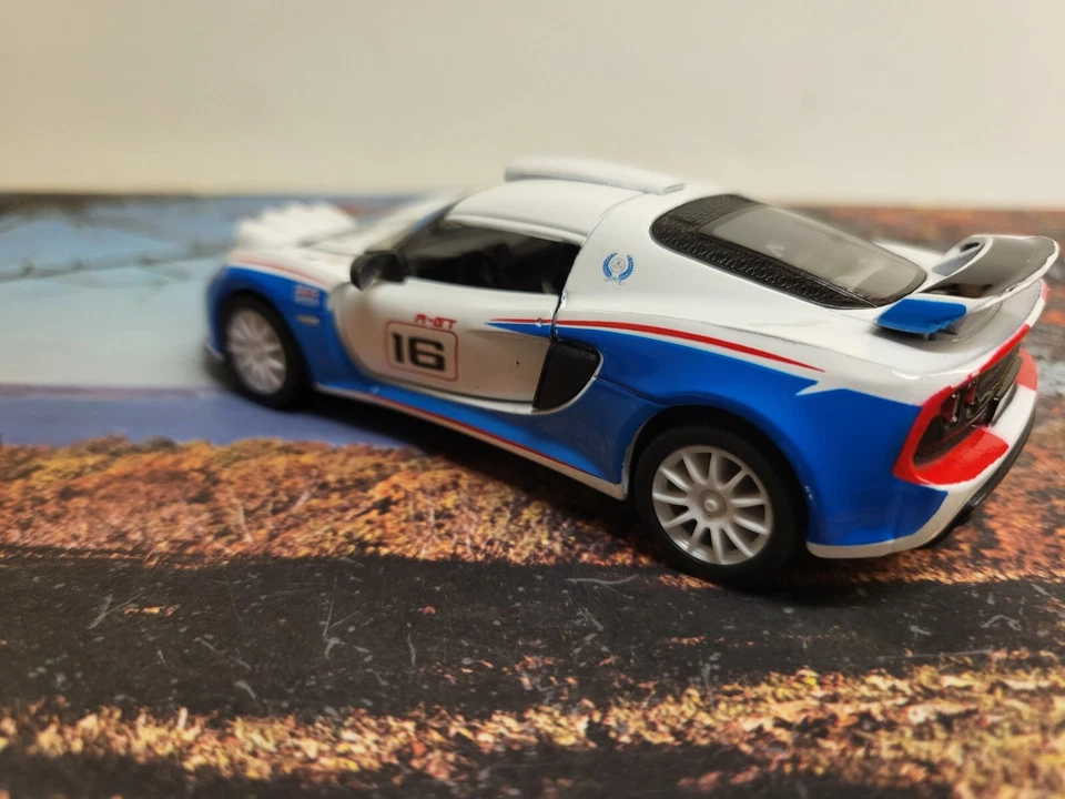 Lotus Exige R-G2 2012 1:32 Kinsmart ¡Bonito! Foto 3 de 4