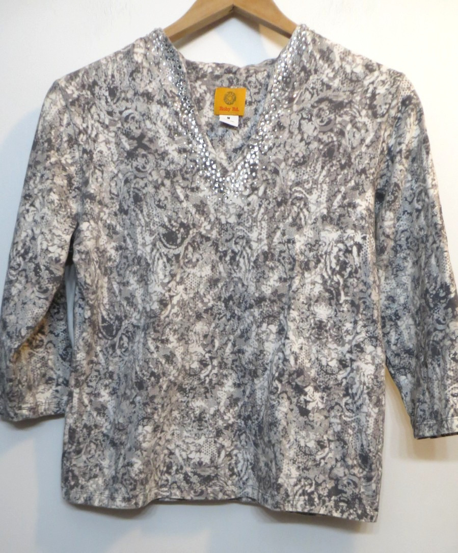 Ruby Rd. Shirt Womens Medium Pattern V Neck 3/4 S… - image 1