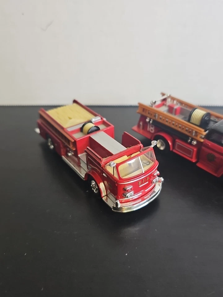 Corgi Fire Trucks 1/64 Scale Lot Of 4 T10 - Image 2 of 4