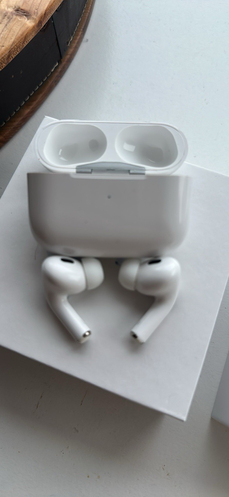 AirPods Brand New Works Well Had Everything In Picture