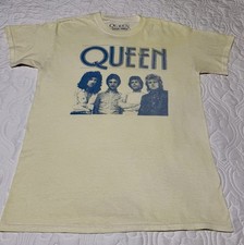 Queen Official Merch Band T-Shirt Mens Size Med 2019 100 Cotton Yellow
