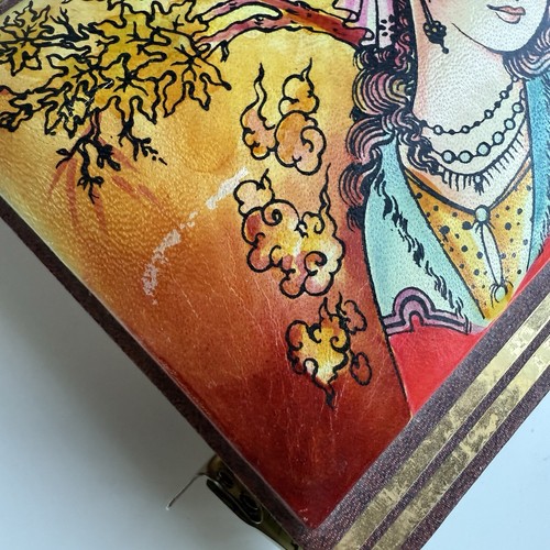 Vintage Felt Covered Cardboard Trinket Jewelry Box Puffy Gypsy Woman Cover MCM - Picture 12 of 13