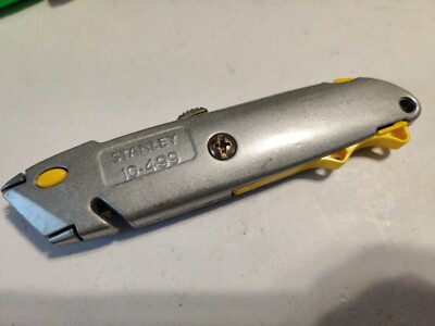 Stanley Tools 10-499 Quick Change Utility Knife Retractable 6 Inch