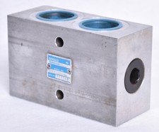 Gould Waterman Hydraulic Valve Cartridge Body Manifold  15351T-16-2500