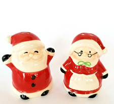 Santa and Mrs Claus Salt and Pepper Shakers Christmas Set Unused 3 inch Ceramic