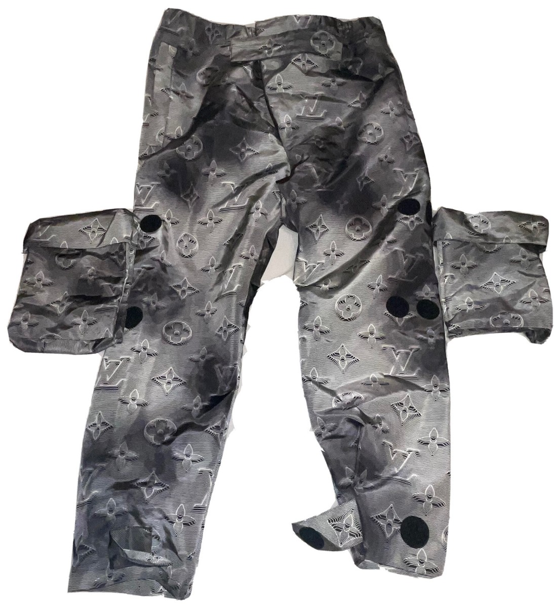 Louis Vuitton 2054 Monogram Cargo Pants | eBay Louis Vuitton 2054 Monogram Cargo Pants | eBay